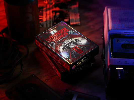 STRANGER THINGS Premium Playing Cards Photo1